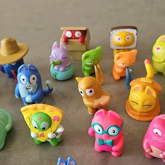 ✨️SOLD✨️Lost Kitties Collection x37 Lot - Picture 4 of 10